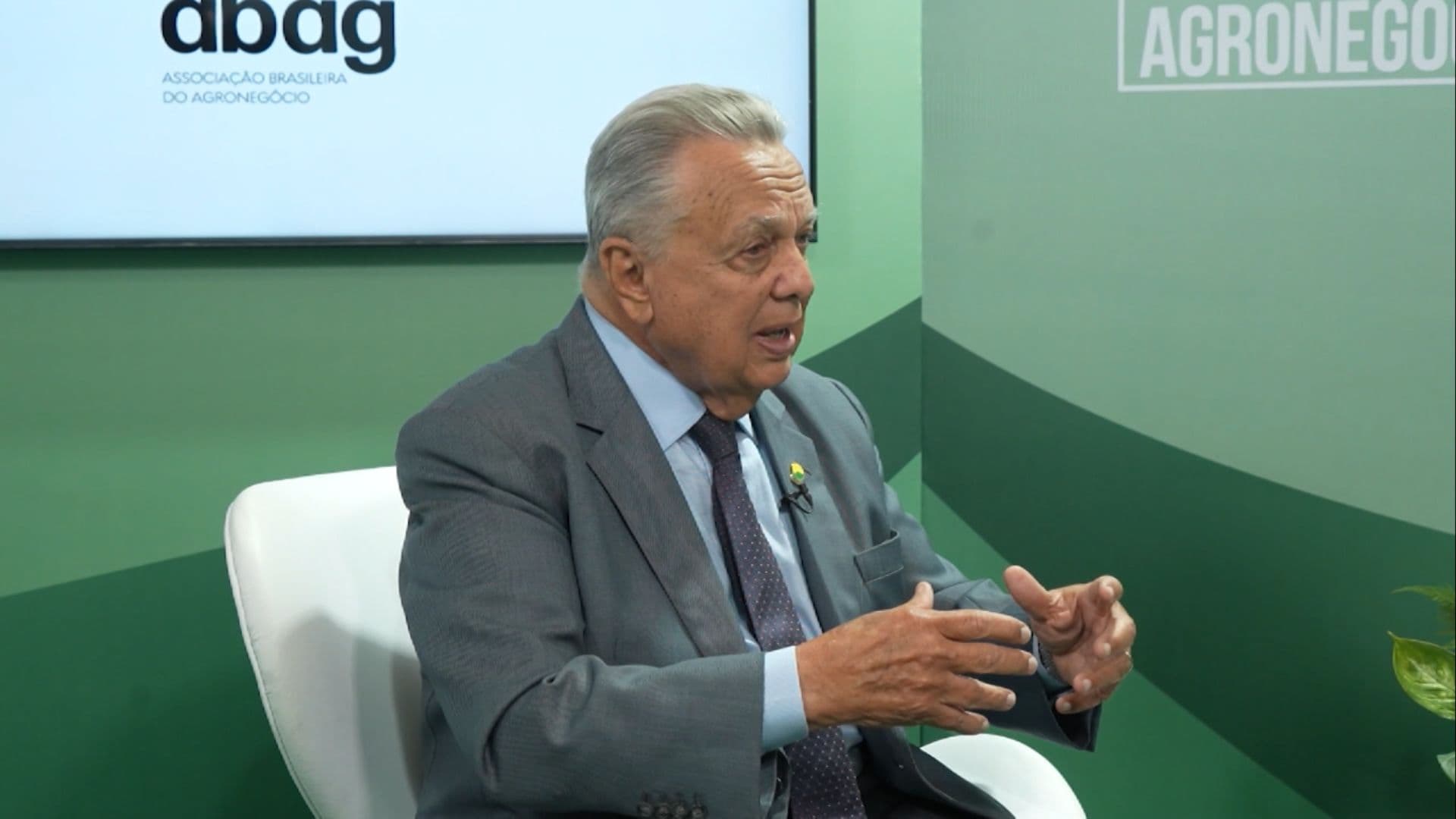 Agronegócio precisa buscar novos mercados de forma permanente, diz ex-ministro da Agricultura