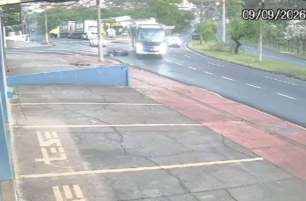 Motociclista fica ferido após acidente em avenida da zona Leste de Ribeirão Preto