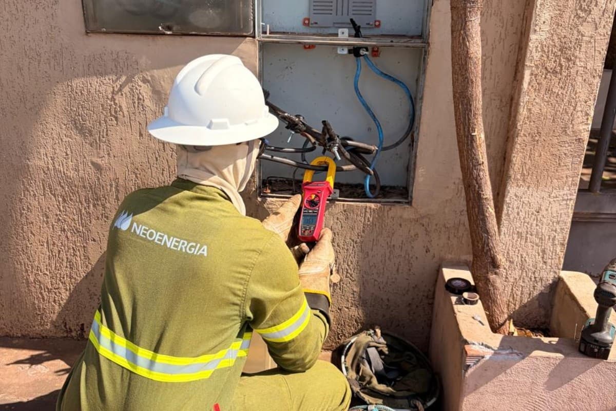 Empresário é detido suspeito de fraude em medidores de energia de R$ 754 mil no litoral de SP