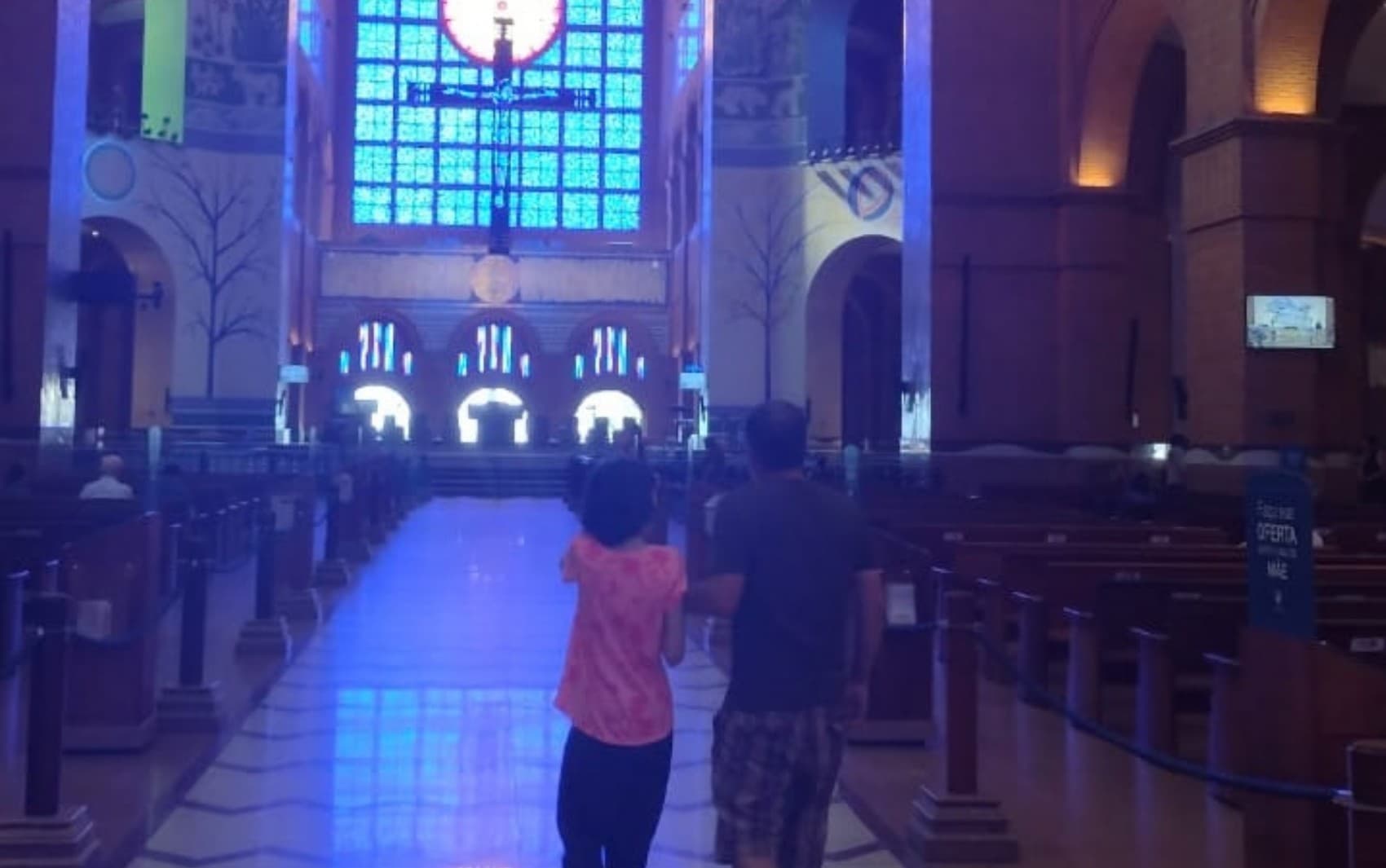 Como fé em Nossa Senhora Aparecida ajudou mãe a lidar com convulsões da filha com síndrome rara
