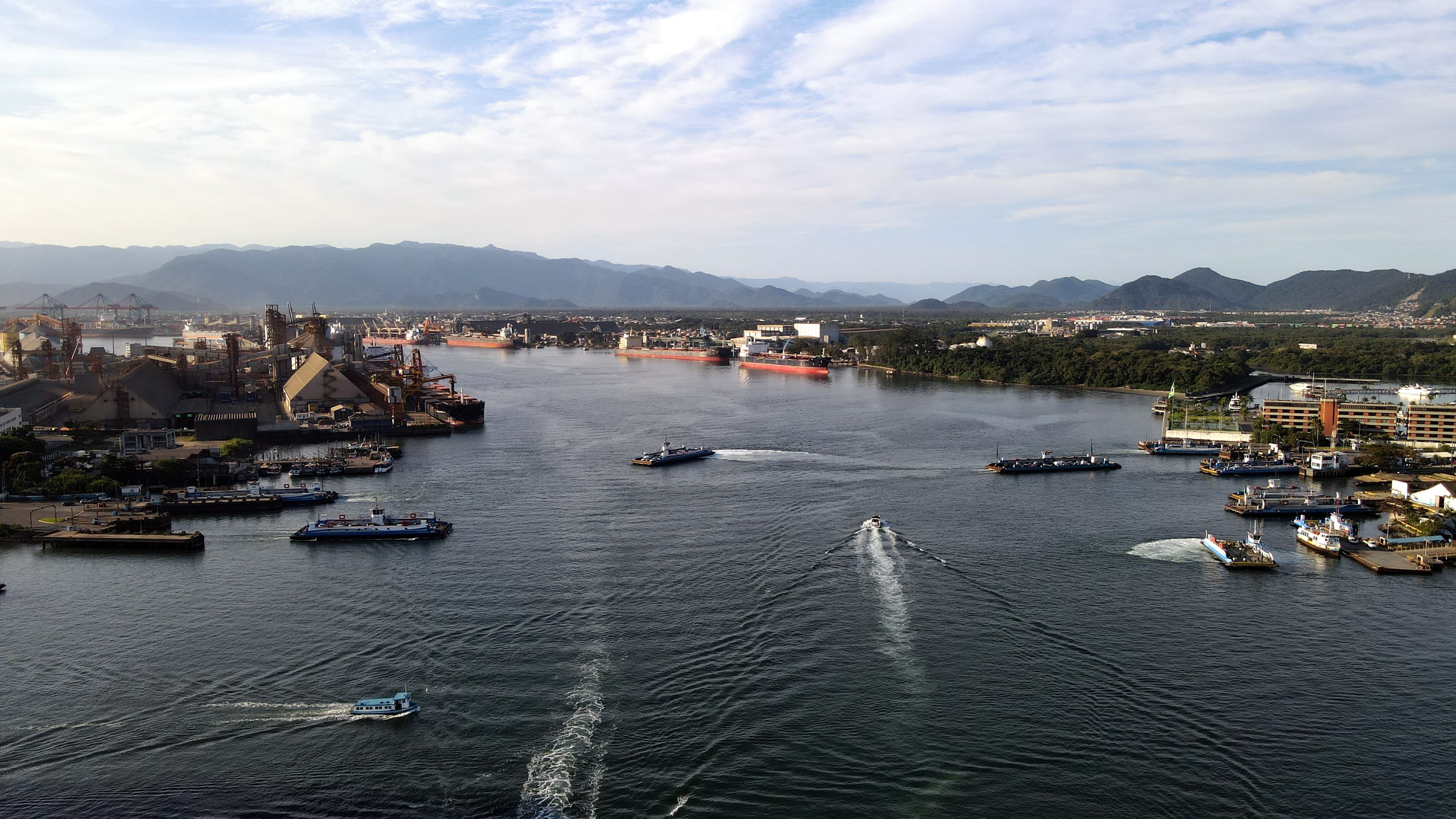 Balsas do litoral de SP terão nova operadora e 41 embarcações elétricas