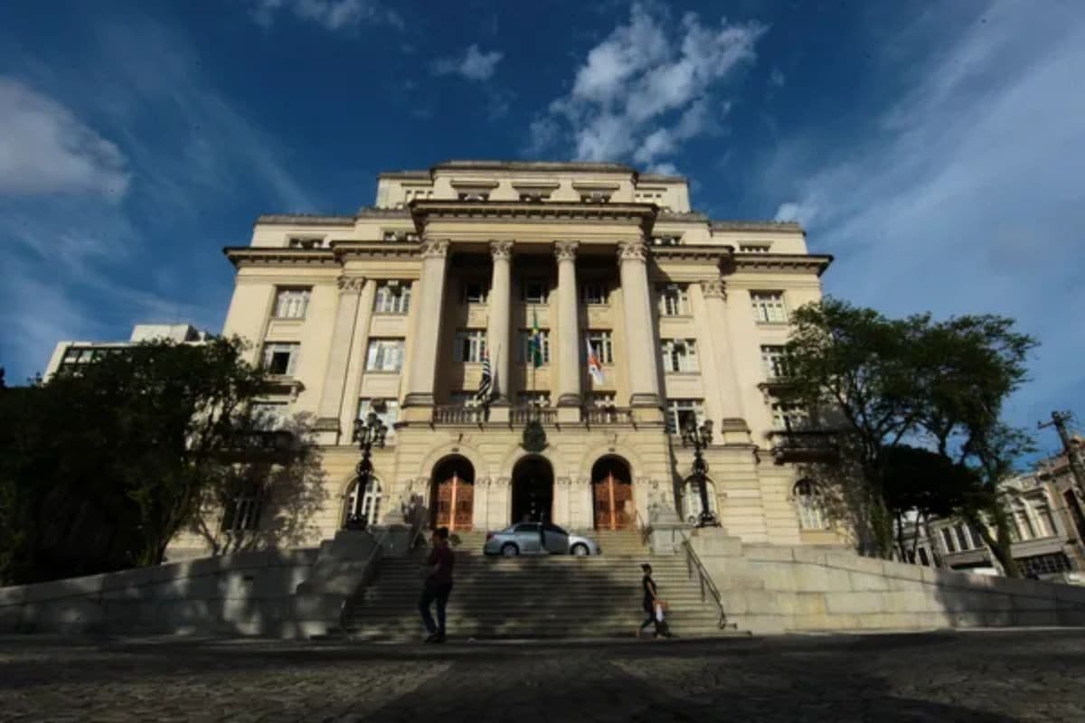 Santos abre concurso público com 216 vagas para professores; confira