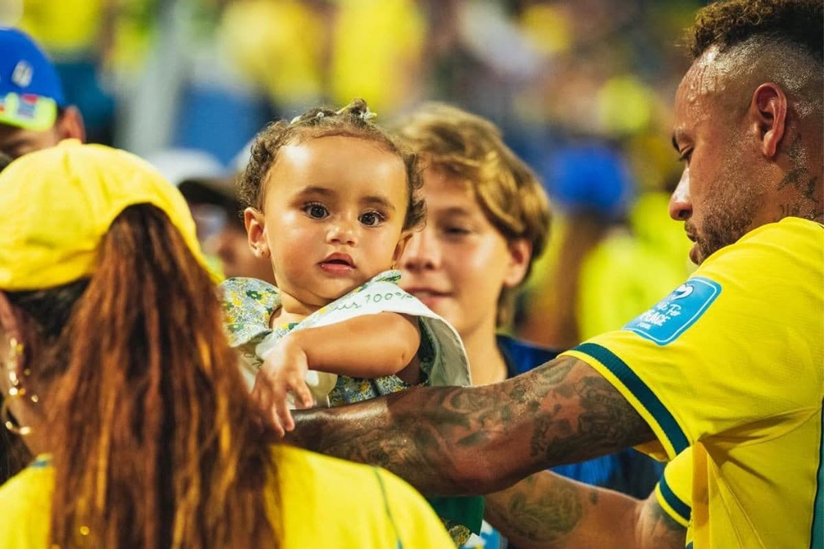 Filha de Neymar, Mel completa 1 ano em dia decisivo para para o Brasil na Copa do Mundo