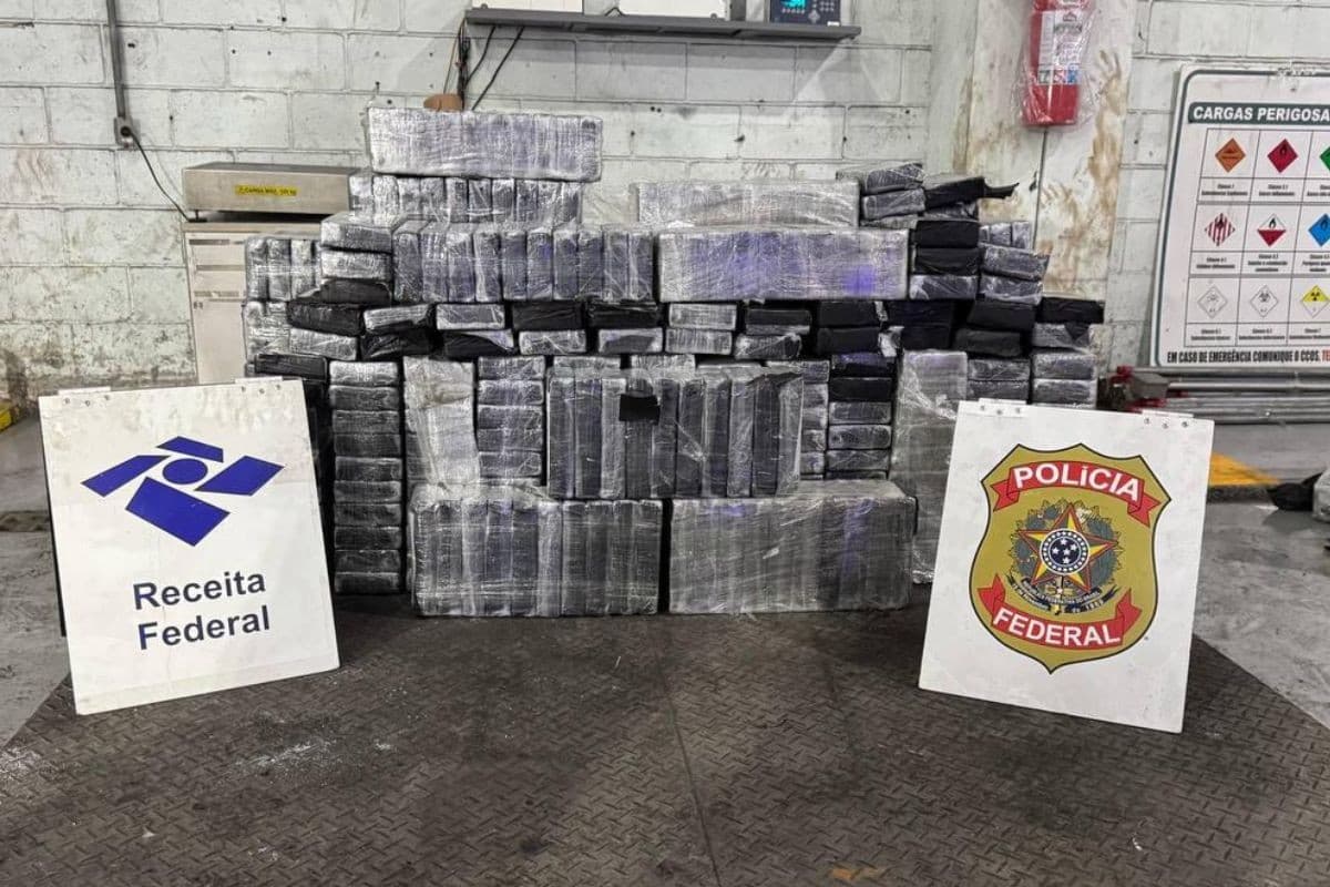Receita Federal apreende 448 kg de cocaína em duas operações no Porto de Santos