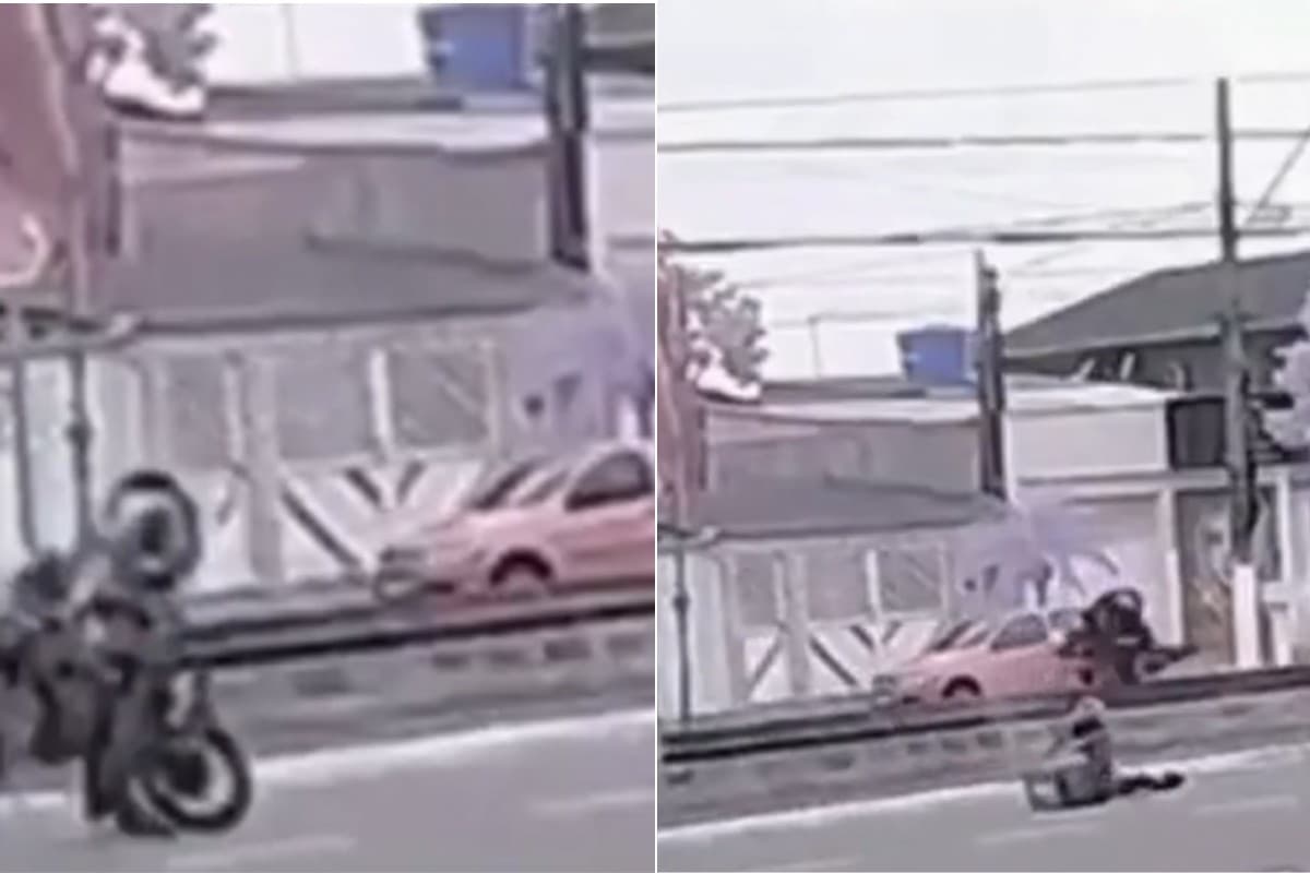 Motociclista perde o controle durante ‘grau’ e veículo cai dentro do canal no litoral de SP; VEJA