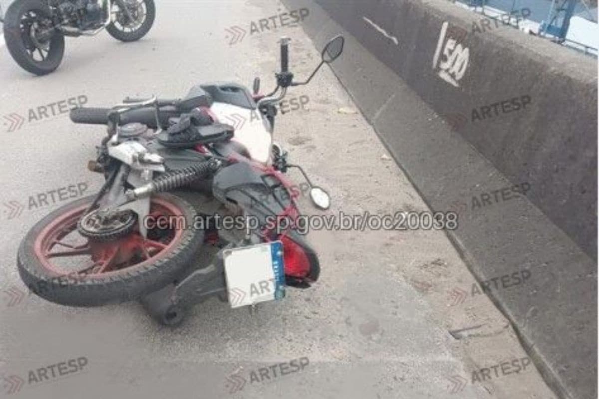 Motociclista morre após ser atingido por linha de pipa em rodovia no litoral de SP
