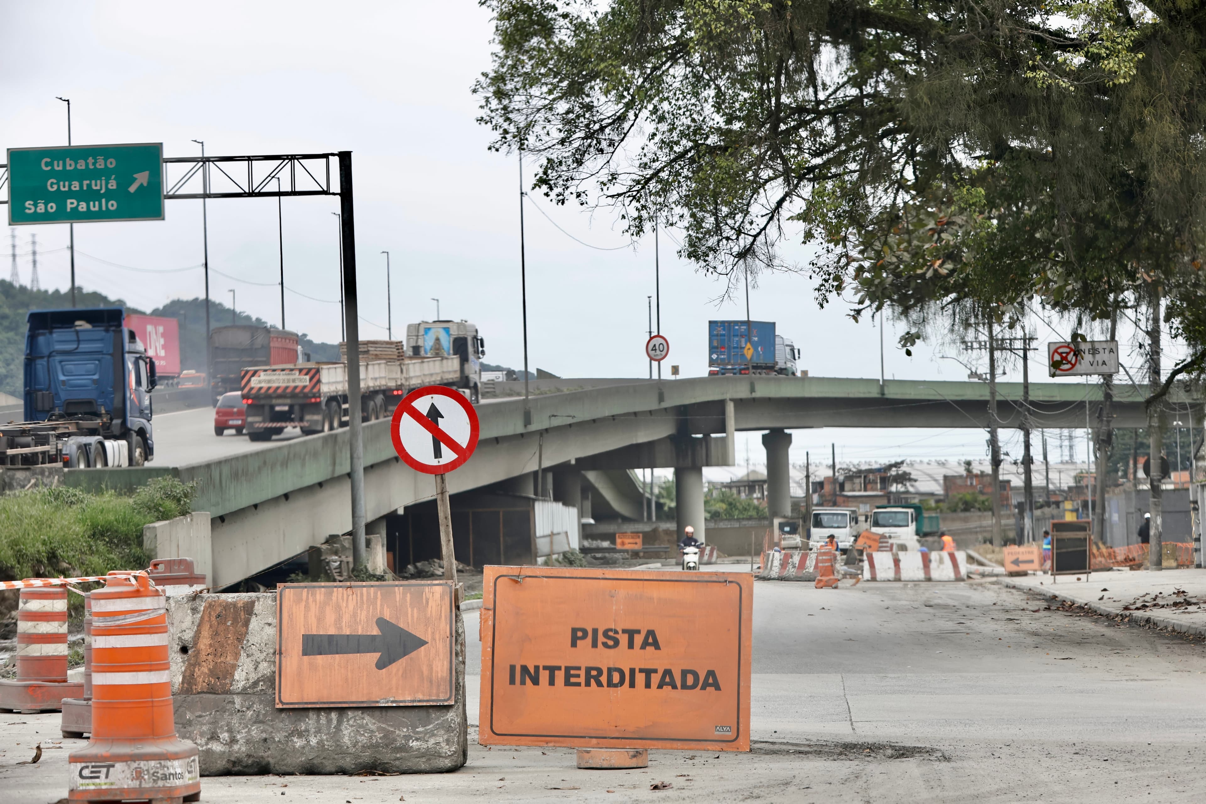 Obras de R$ 45 milhões no acesso ao Porto de Santos sofrem atrasos; veja novos prazos