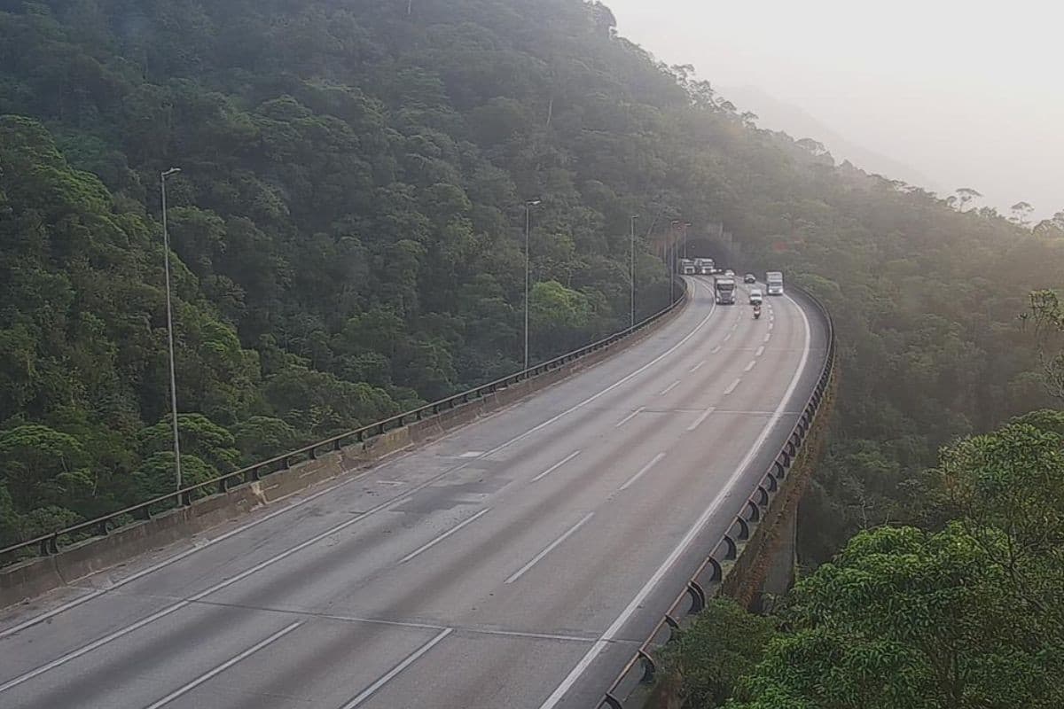 Incêndios caem 22% nas rodovias do litoral de SP, mas tempo seco mantém alerta; veja o que fazer ao volante
