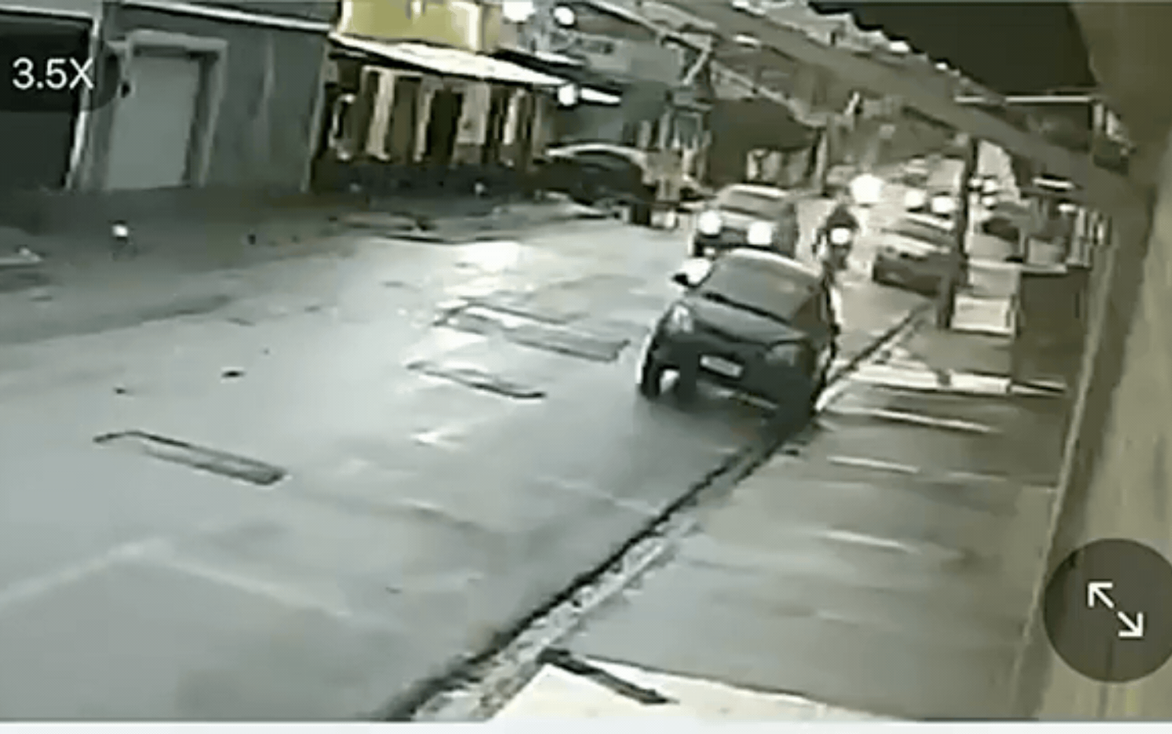 Motorista joga carro em cima de motociclista em briga de trânsito em Franca, SP; VÍDEO