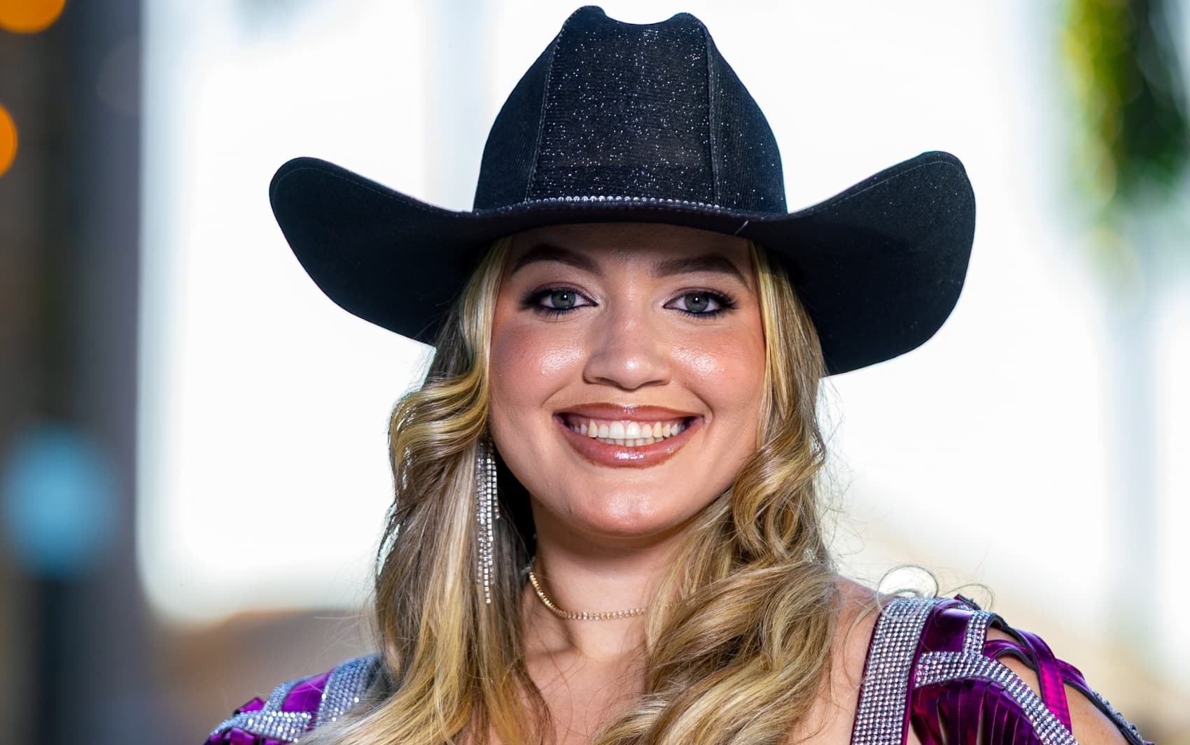 Concurso Rainha de Barretos 2026: Isabela Lima ama rodeio desde a adolescência e é fã de montaria em touros